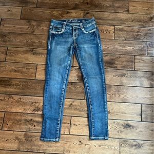 L A Idol, W27 L30 (size 1)